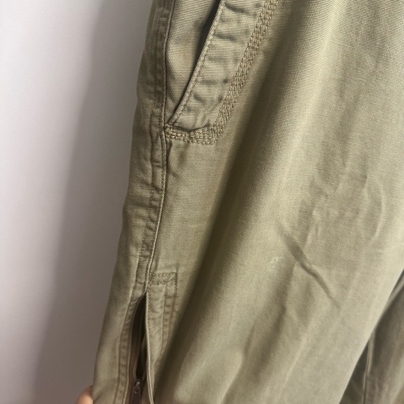 Men's Olive Cargo Pants - Picture 7 of 9